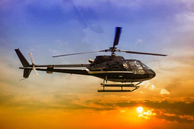 直升机图片-日落下的直升机素材-高清图片-摄影照片-寻图免费打包下载